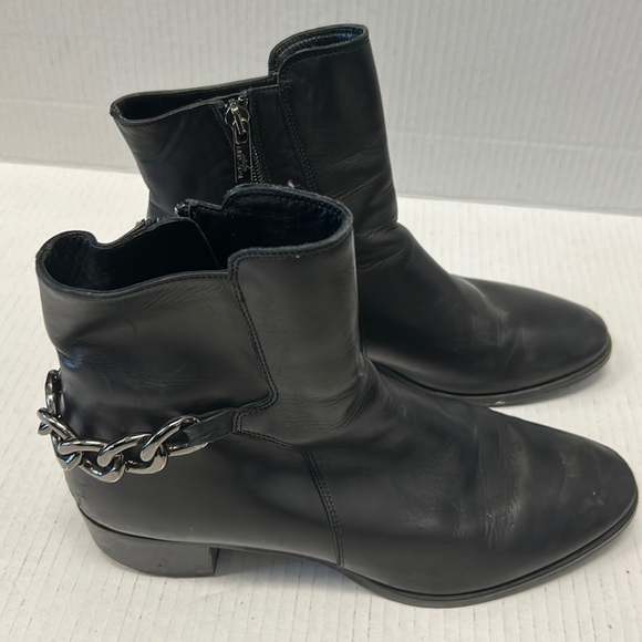 Mercadal silver chain leather ankle boots